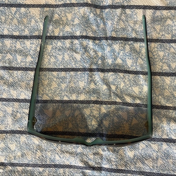 Calvin Klein Sunglasses - Picture 4 of 6